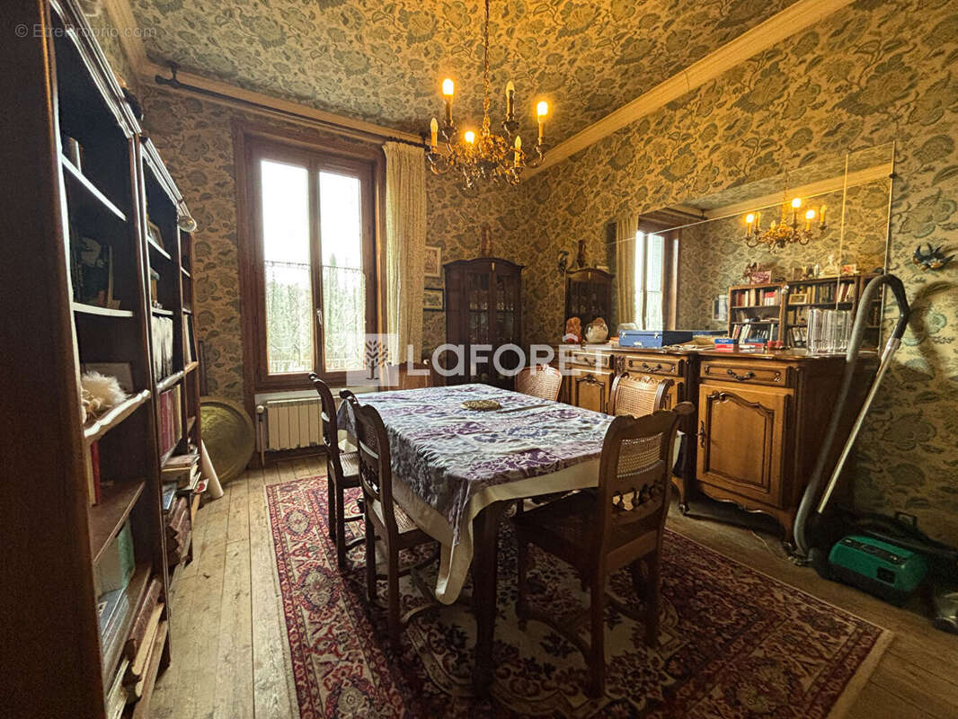 Maison à RIORGES