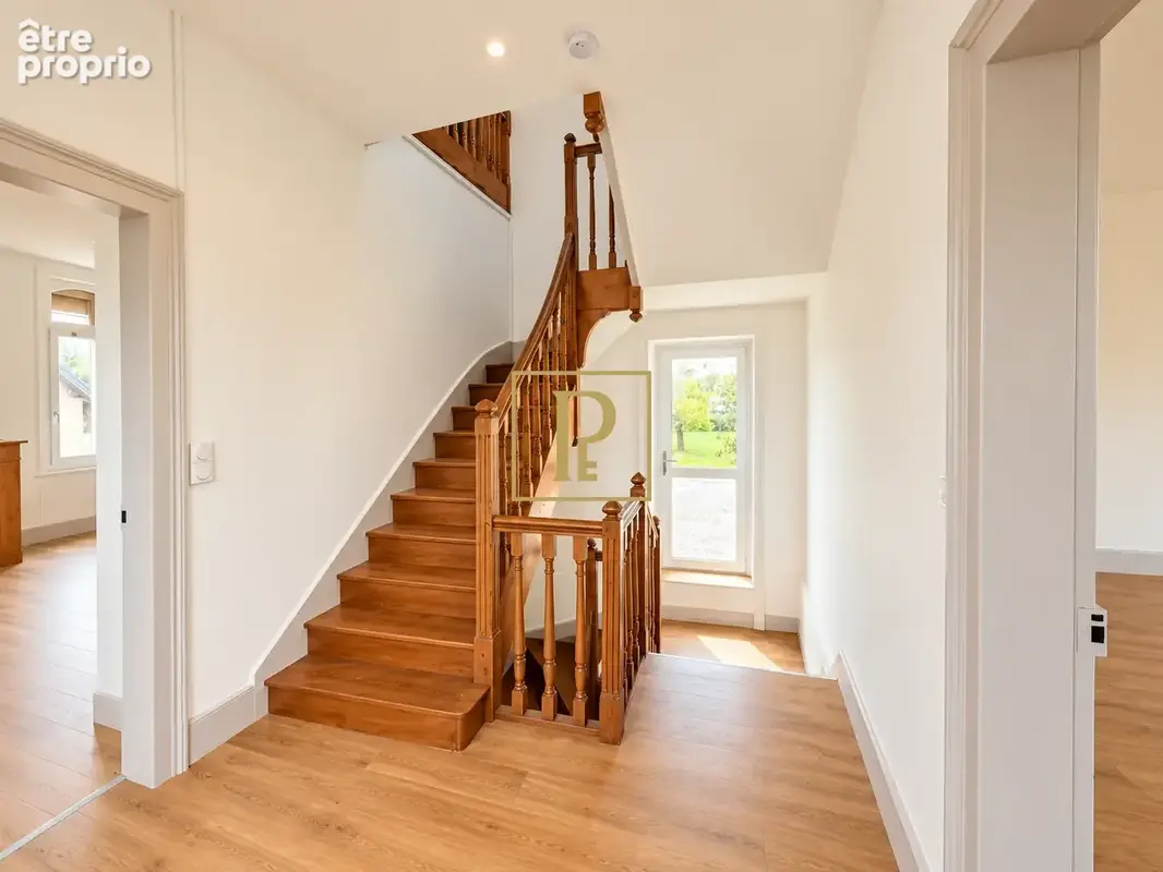 Athies   maison aux beaux volumes avec 3 chambres et combles aménageables - photo 8