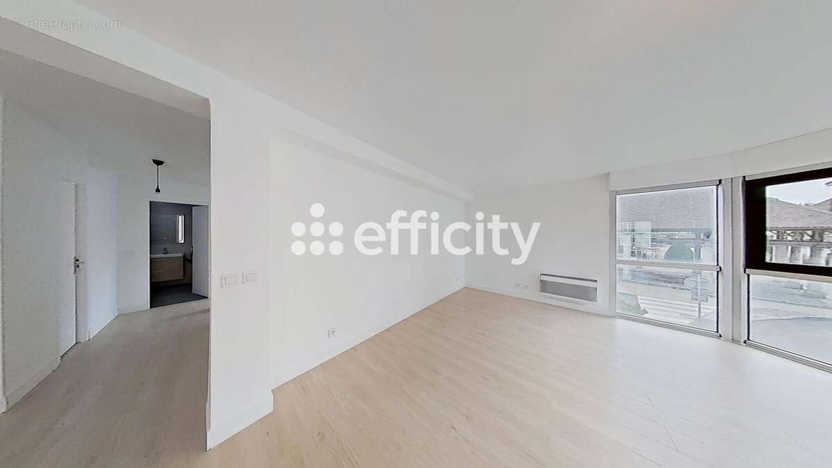 Appartement à LA ROCHE-SUR-FORON