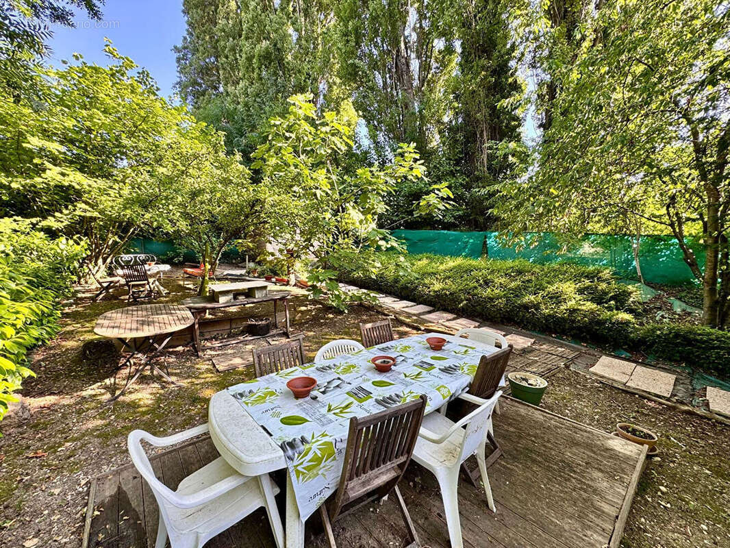 Maison à COLLONGES-SOUS-SALEVE