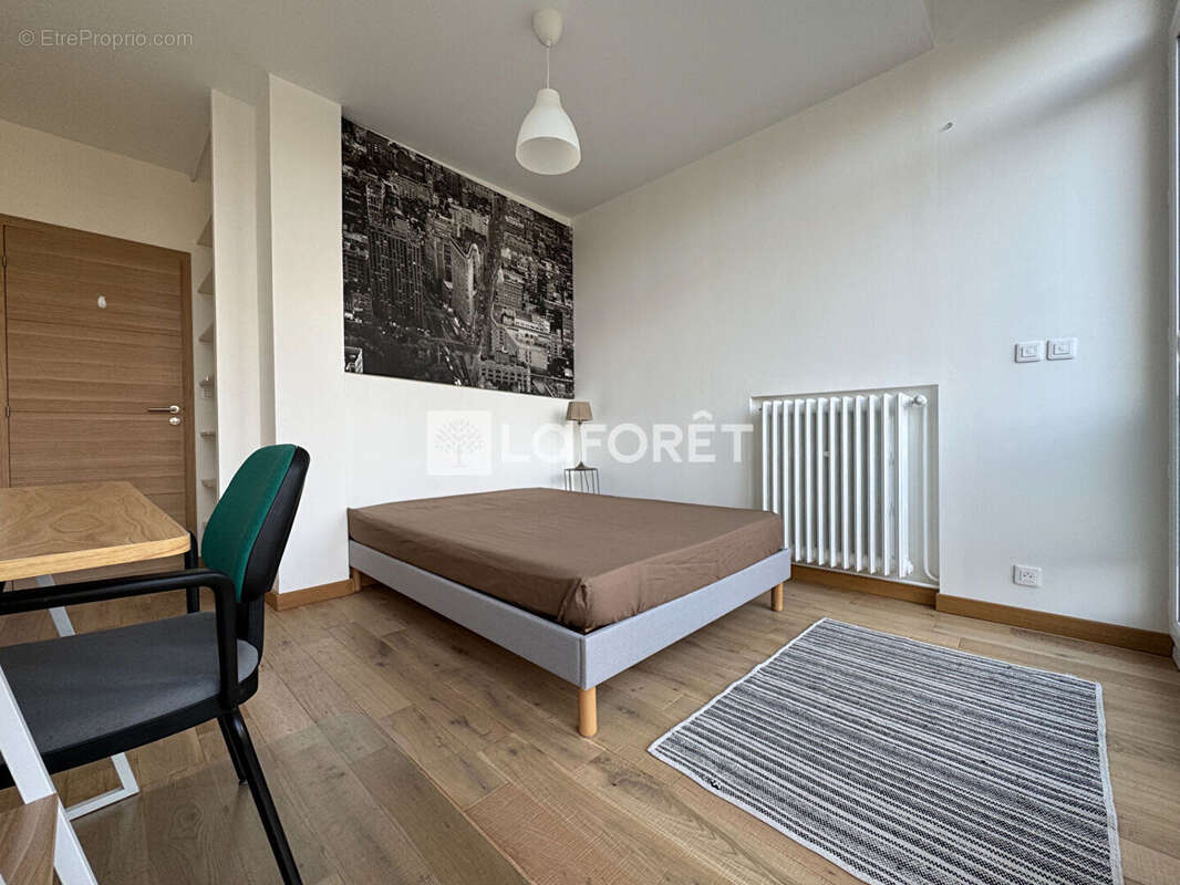 Appartement T3 en centre ville de DOUAI avec cave et place de parking - photo 6