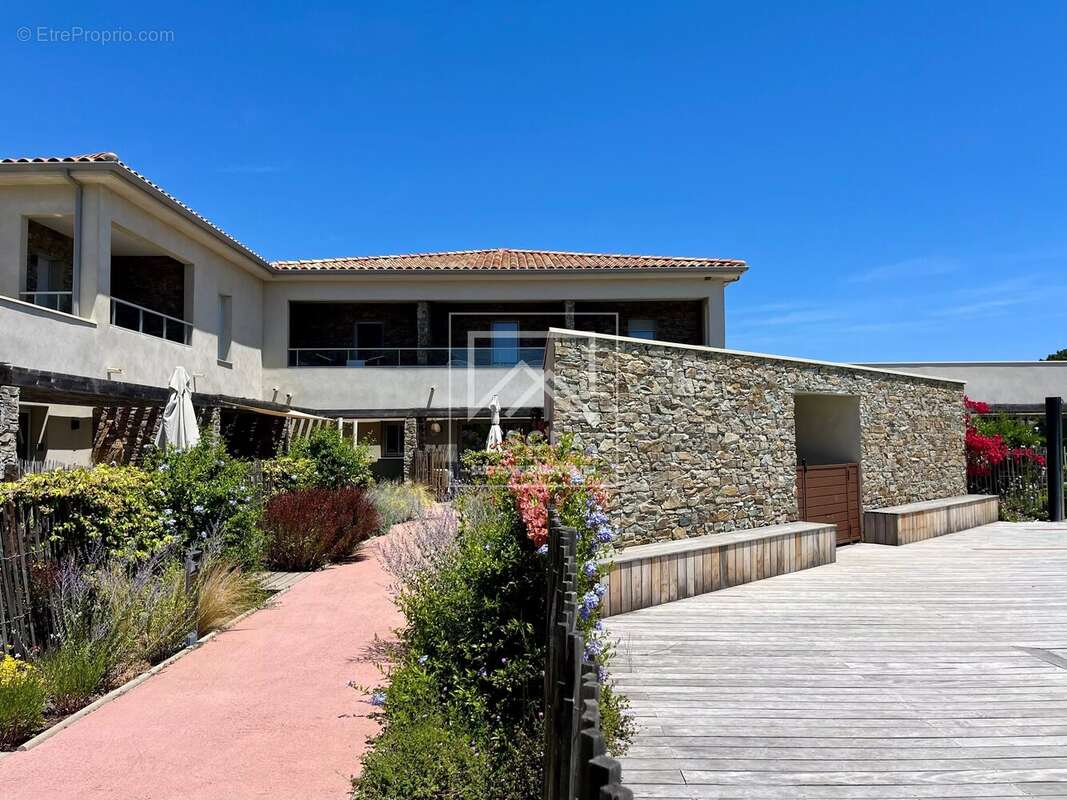 Appartement Duplex 3 chambres, domaine privé, piscine, plage à pied - photo 19