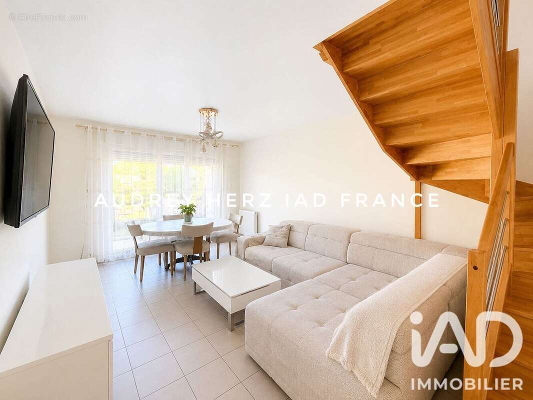 Photo 2 - Maison à AUBAGNE