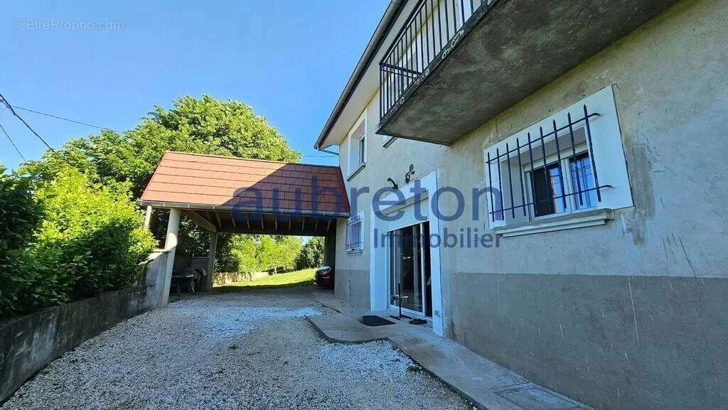 Maison à SAINT-BLAISE-DU-BUIS