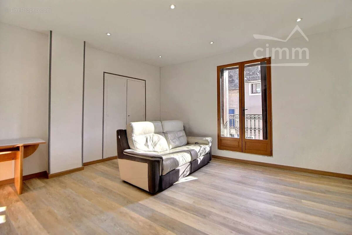 Appartement à MONTAGNAC