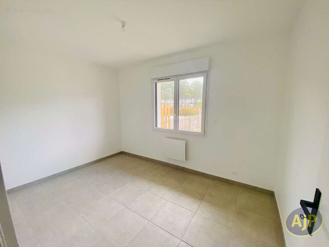 Appartement à VENDAYS-MONTALIVET