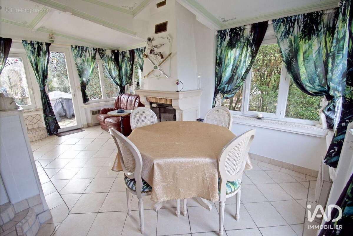 Photo 8 - Maison à SAINT-GERMAIN-LES-ARPAJON