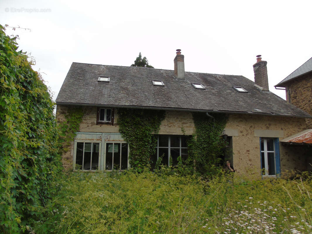 Maison à LA CROISILLE-SUR-BRIANCE