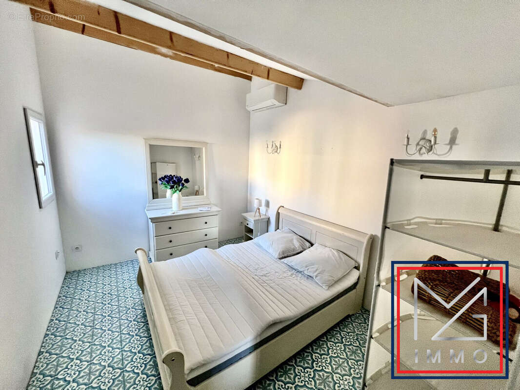 Maison à SIX-FOURS-LES-PLAGES