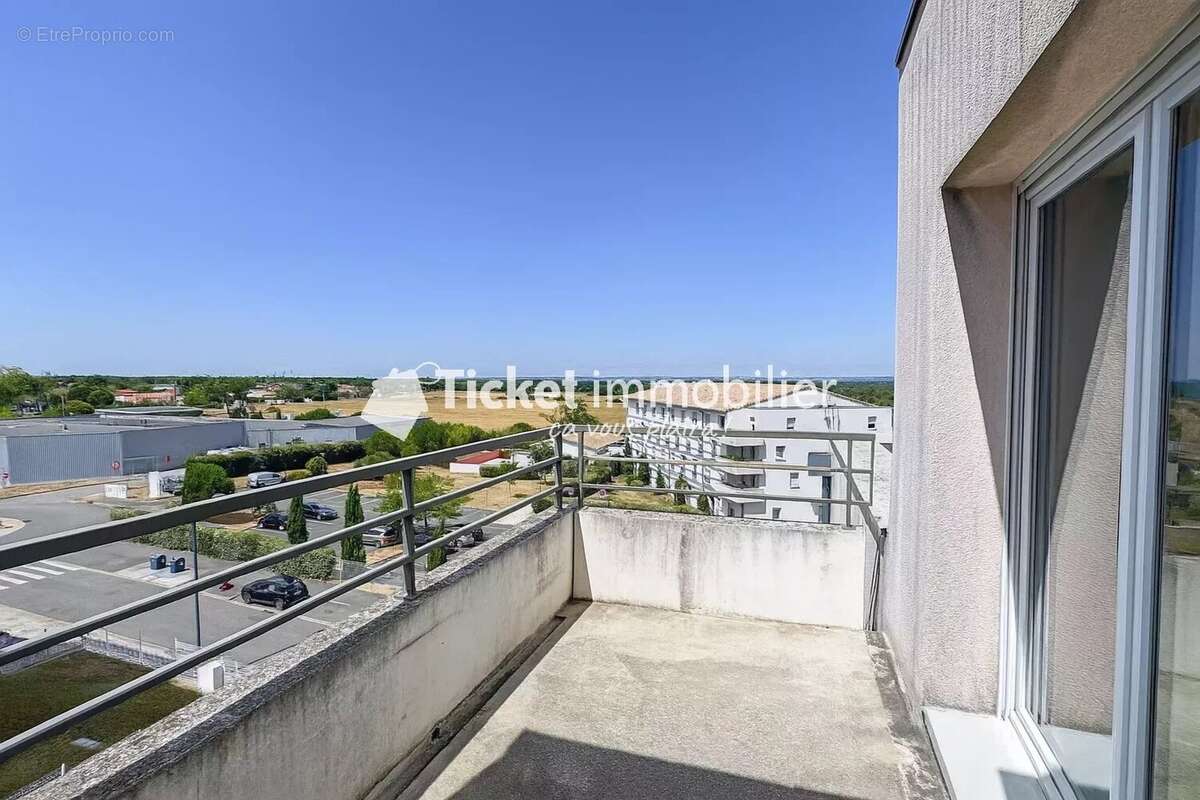 Appartement à CORNEBARRIEU