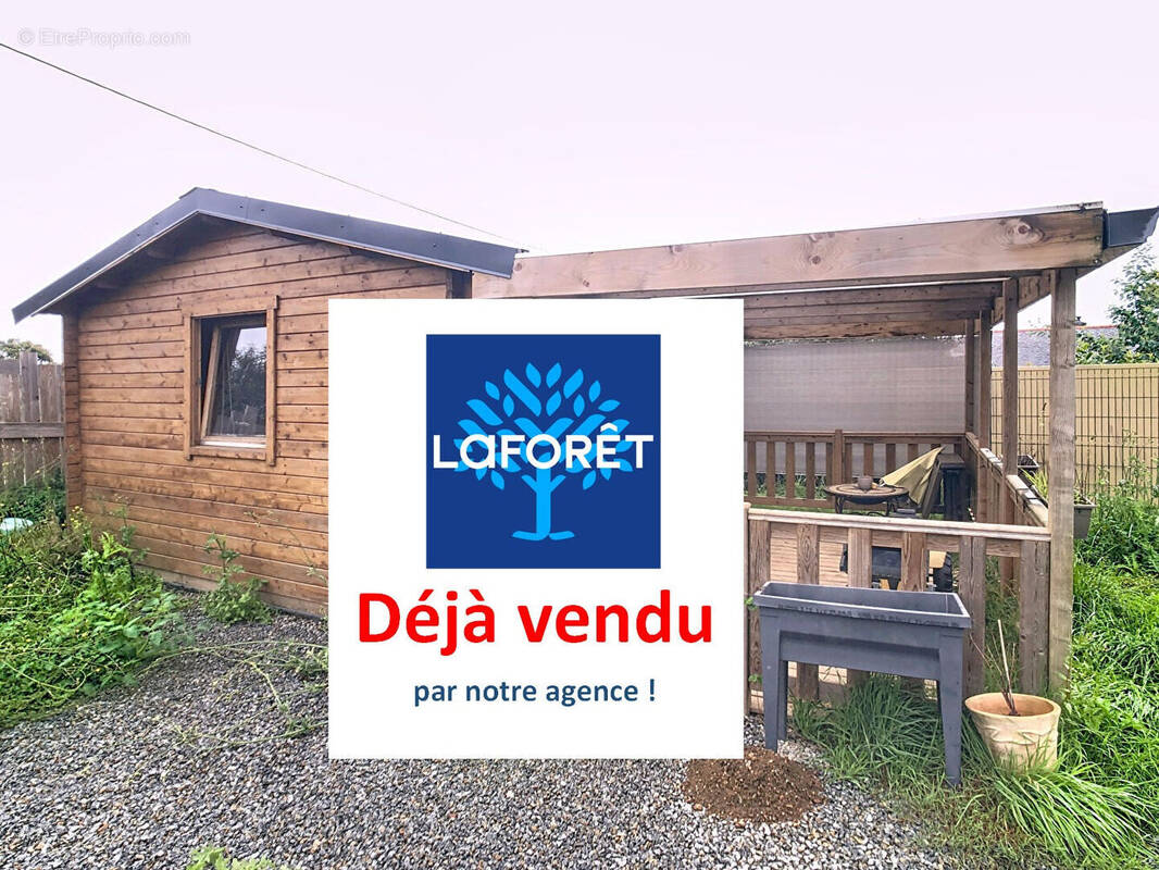 Terrain à CARENTOIR