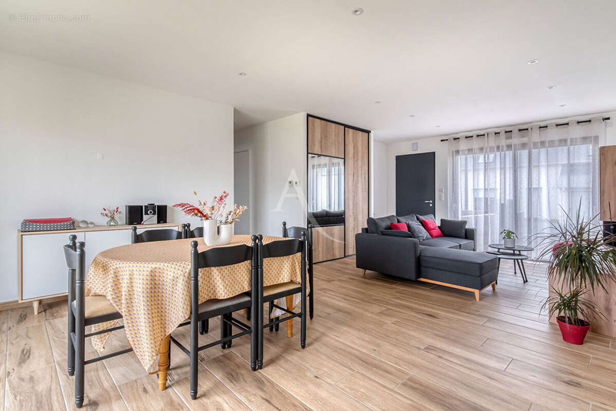 Maison à BRISSAC-QUINCE