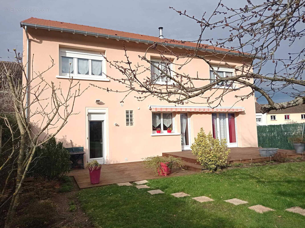Maison à BELLERIVE-SUR-ALLIER