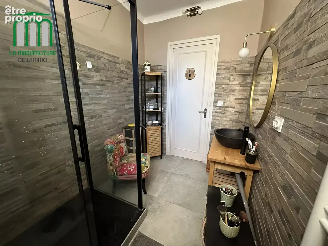 Appartement de type F6 de 140.14 m² - 4 chambres - 2 balcons - cave - normes PMR / Saint-etienne Anatole France - photo 22