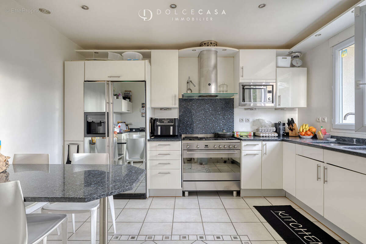 Maison à BRY-SUR-MARNE