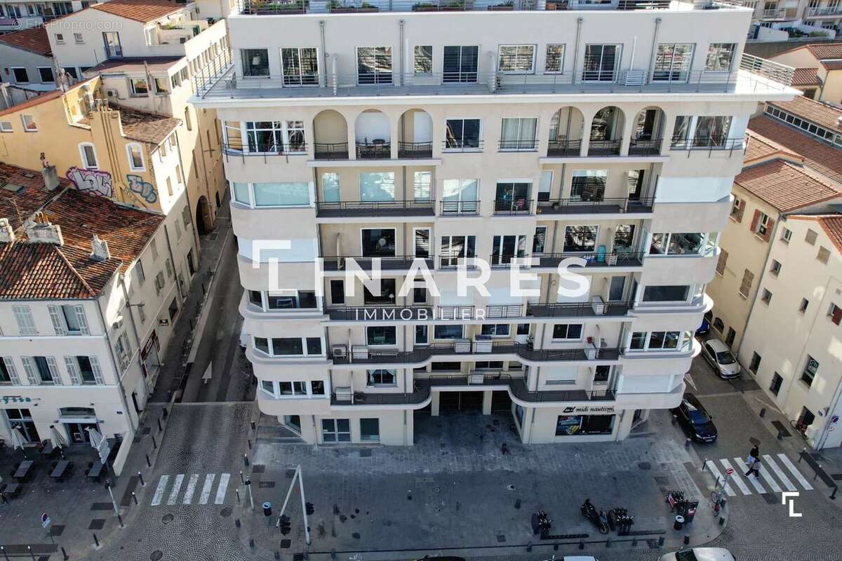 Appartement à MARSEILLE-1E