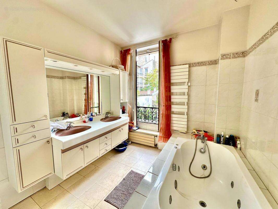 Maison à FONTENAY-SOUS-BOIS