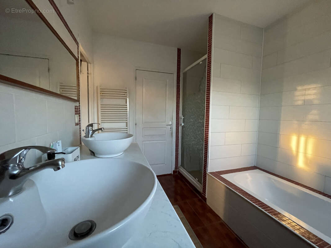 Maison à SAINT-GEREON