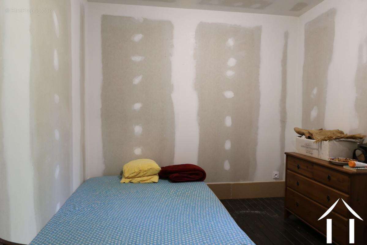 Maison à VAUCHIGNON