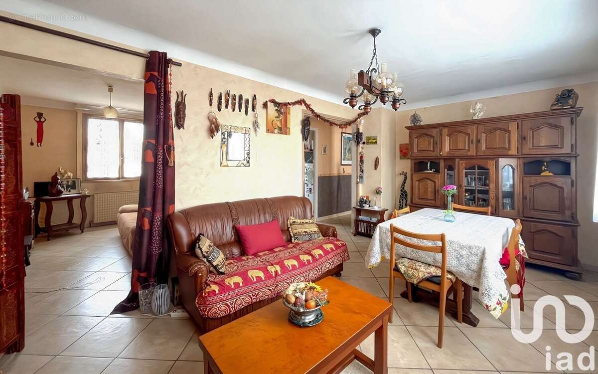 Photo 2 - Maison à VILLEPARISIS