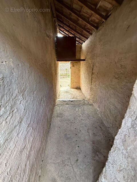 Maison à rénover dans hameau paisible des Combes - photo 9
