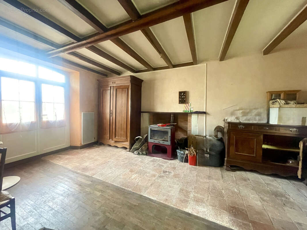 Maison à SAINT-JEAN-DE-SAUVES