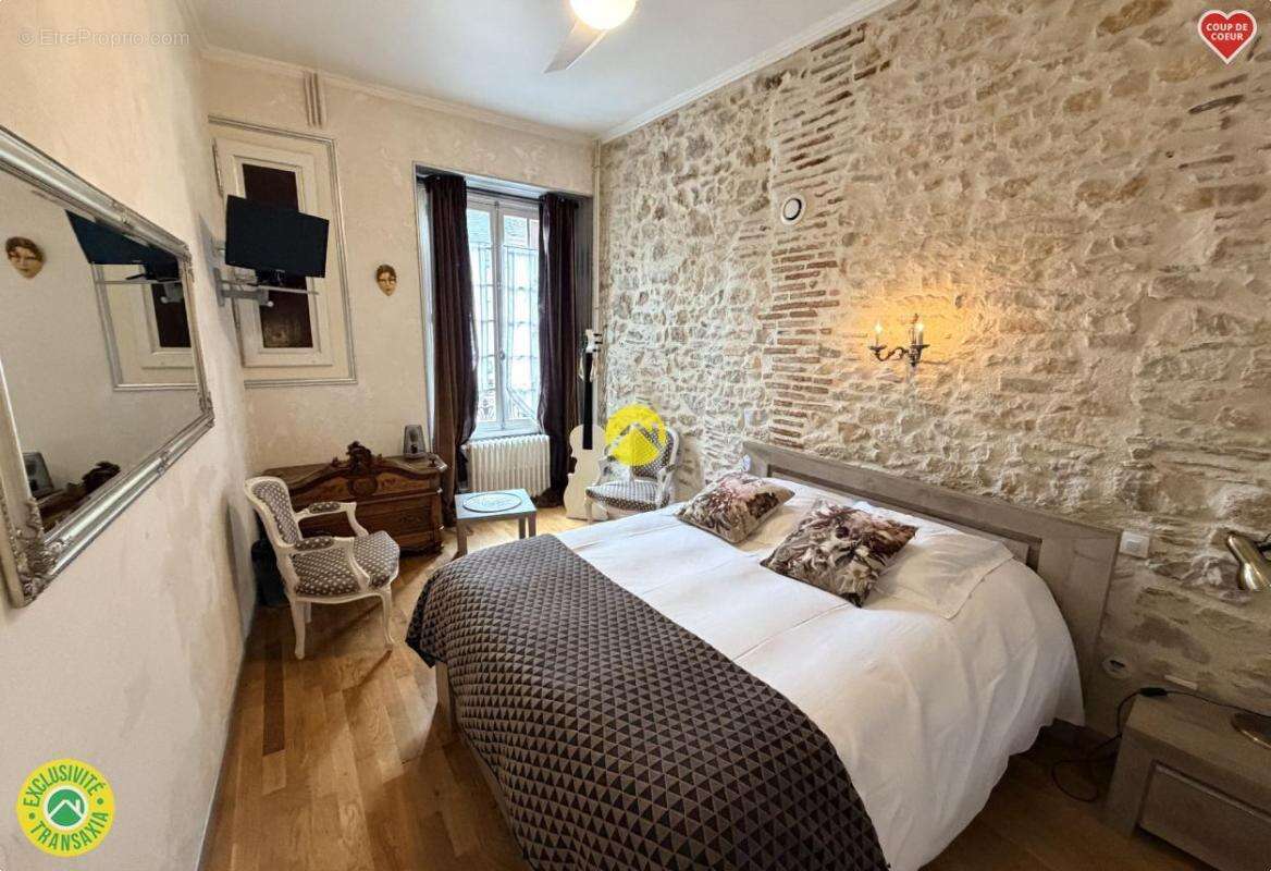 Maison à SAINT-AMAND-MONTROND