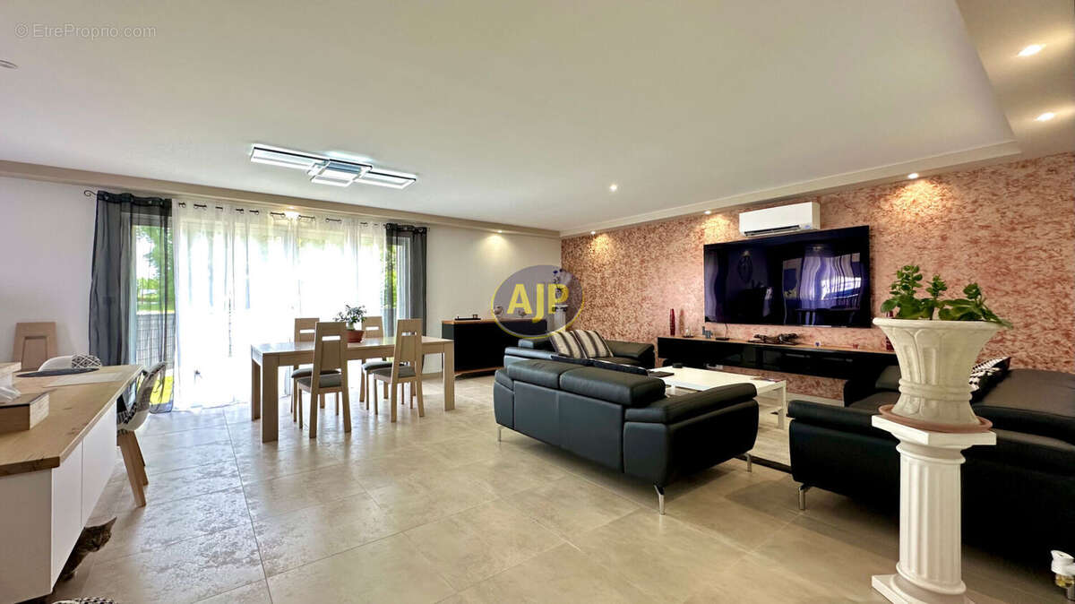 Maison à SAINT-MARTIN-DE-HINX