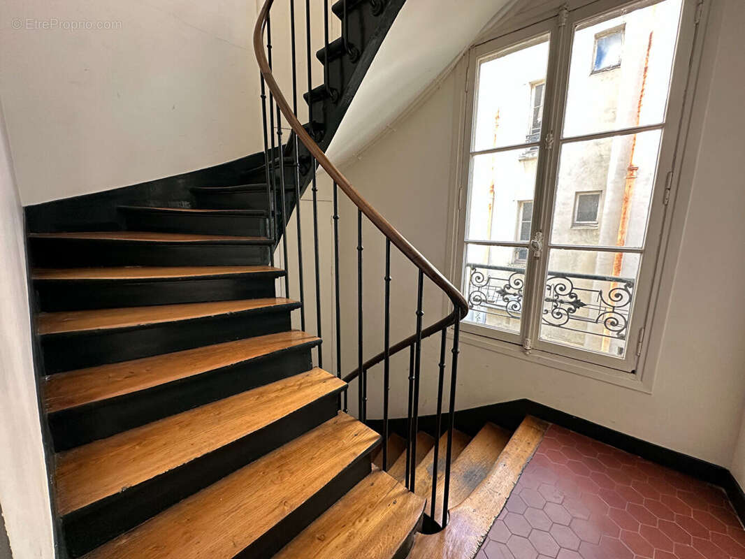 Appartement à PARIS-19E