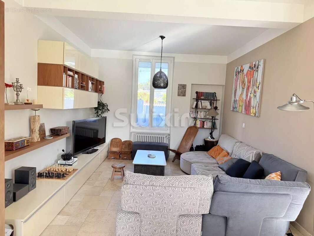 Maison à MONTELIMAR