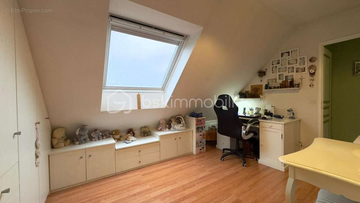 Maison à CHAUCONIN-NEUFMONTIERS