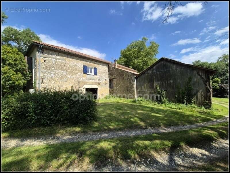 Maison à SAINT-PUY