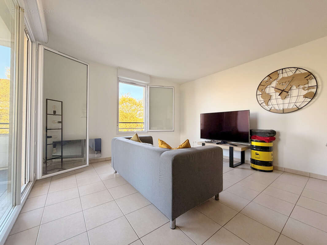 Appartement à L'ISLE-D'ABEAU