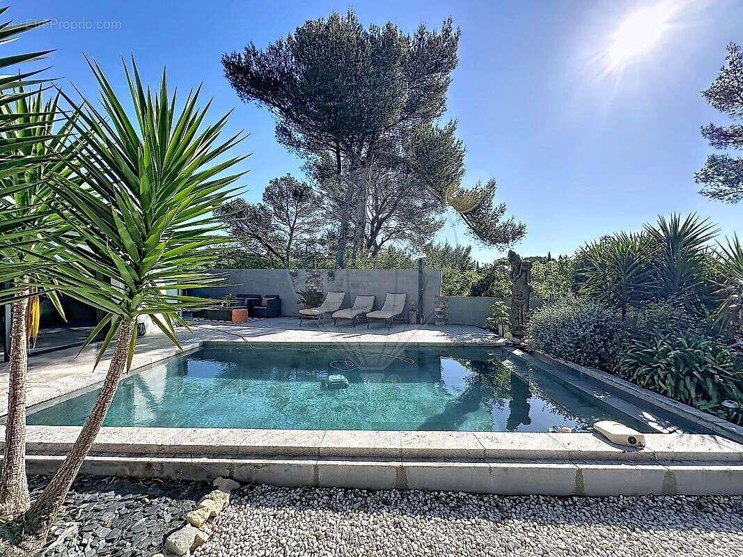 Maison à NIMES