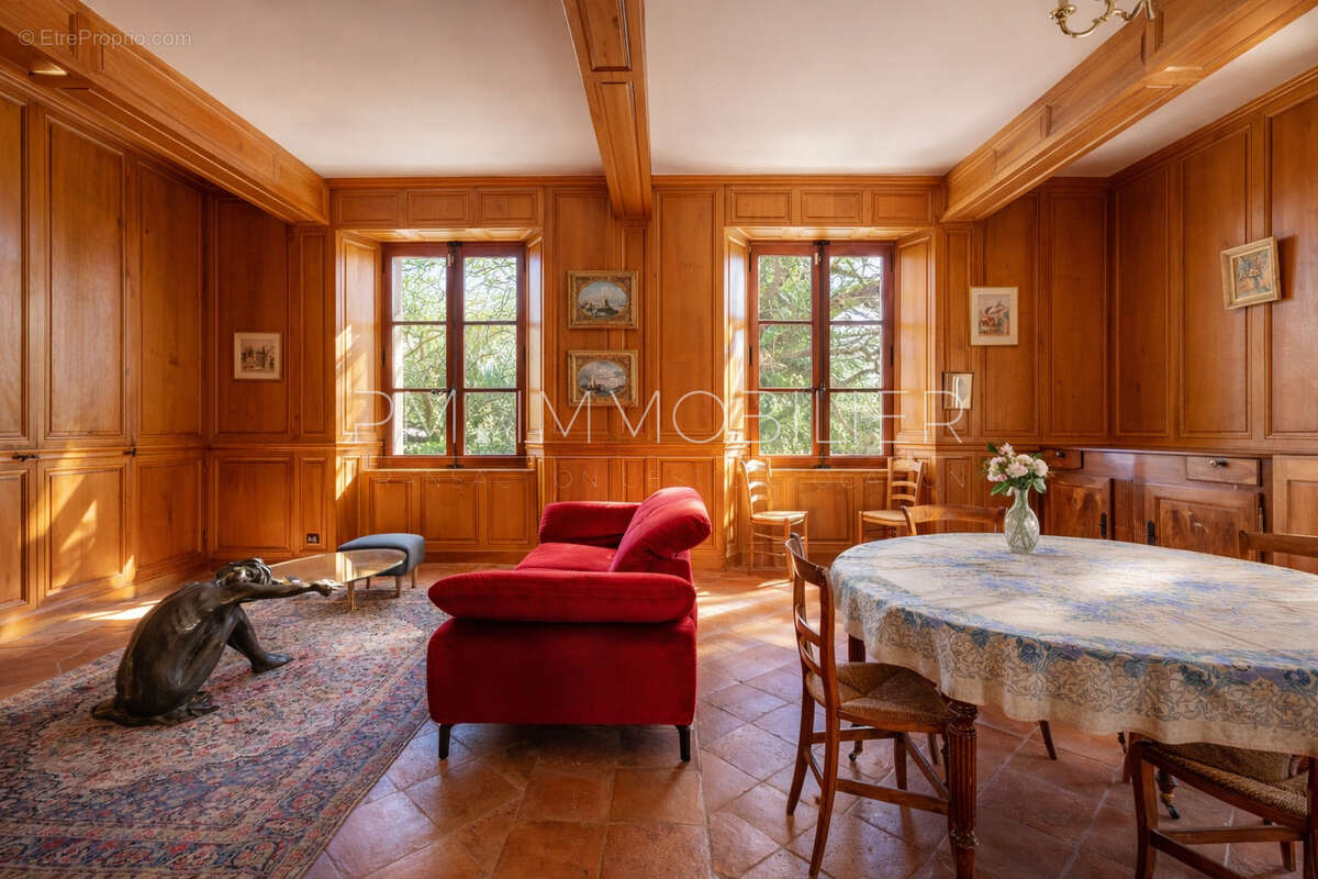 Maison à ANSOUIS