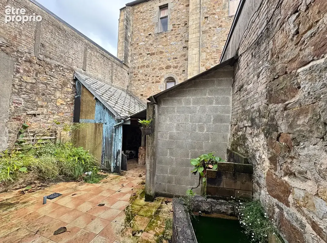 Immeuble à potentiel locatif, Ag. du Donjon. - photo 13