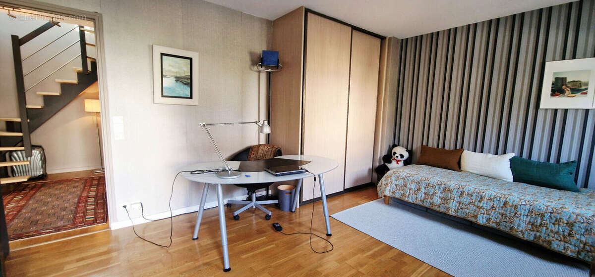 Maison à VILLE-D'AVRAY