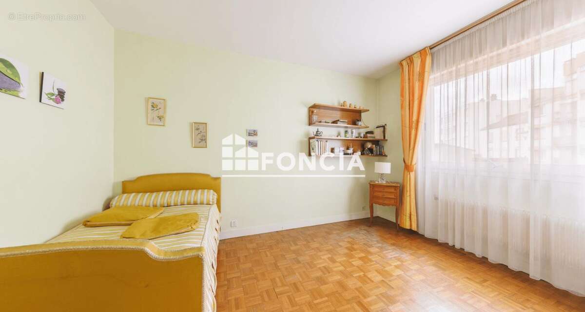 SALINS - 168m2 - 5 chambres- 2 parkings - photo 9