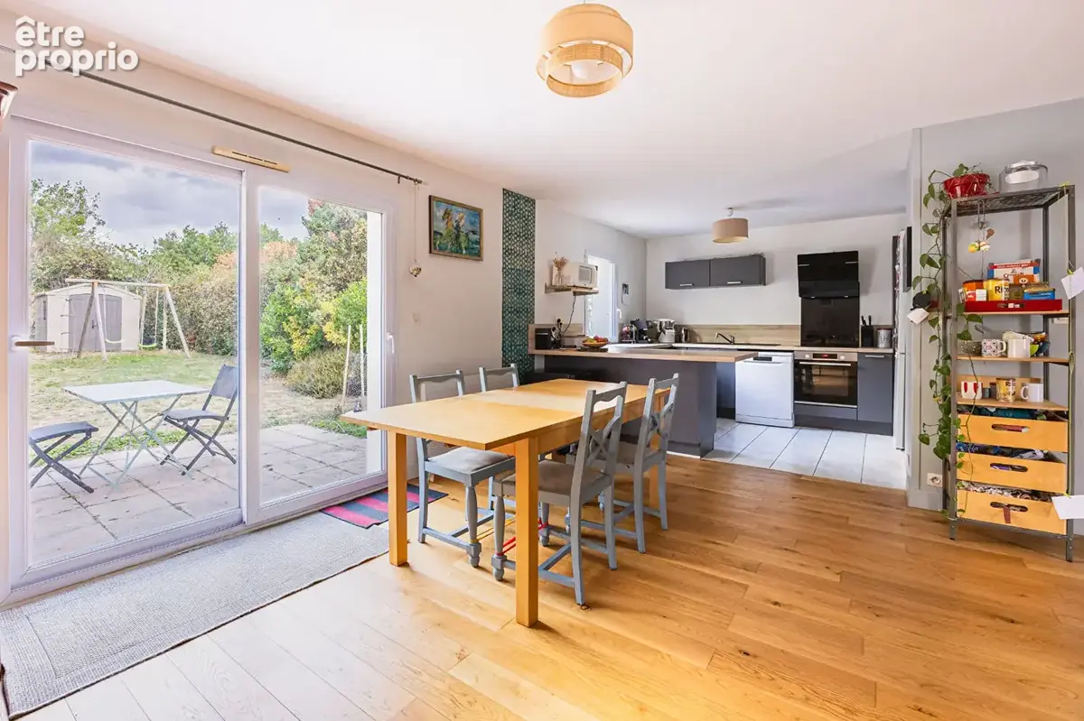 EXCLUSIVITE - LA CHAPELLE SUR ERDRE - Maison familiale 5 chambres avec jardin - photo 2
