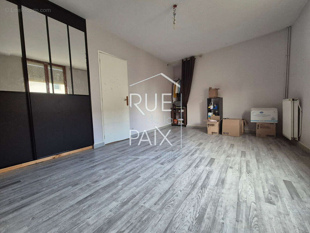 Maison de ville - 3 chambres - 100m² avec cour - photo 5