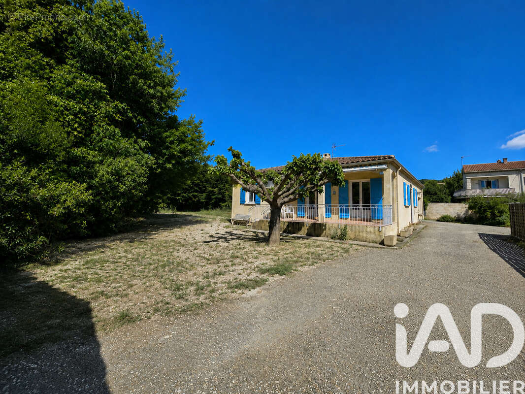 Photo 5 - Maison à LAUDUN-L'ARDOISE