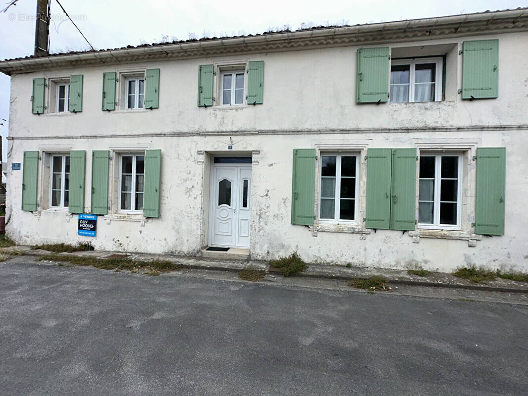 Maison à LE GUA