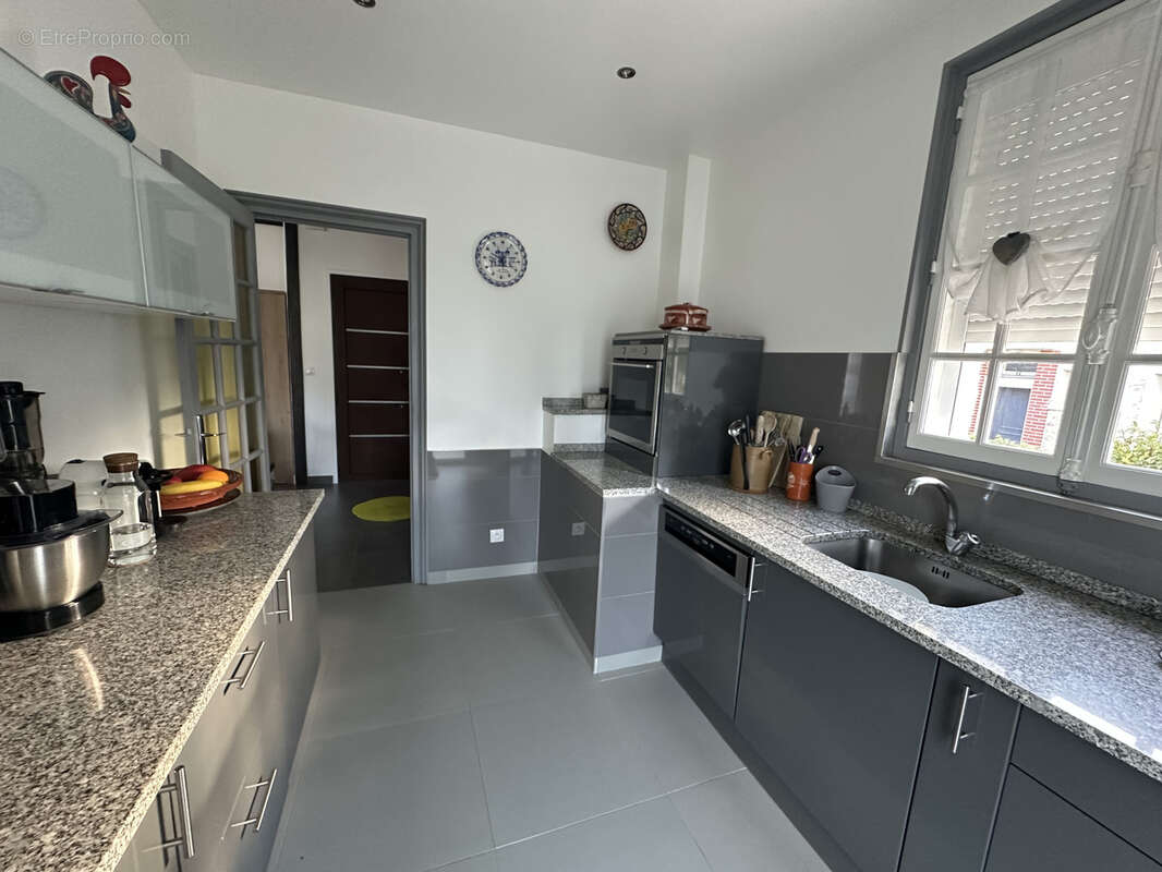 Maison à BROU-SUR-CHANTEREINE