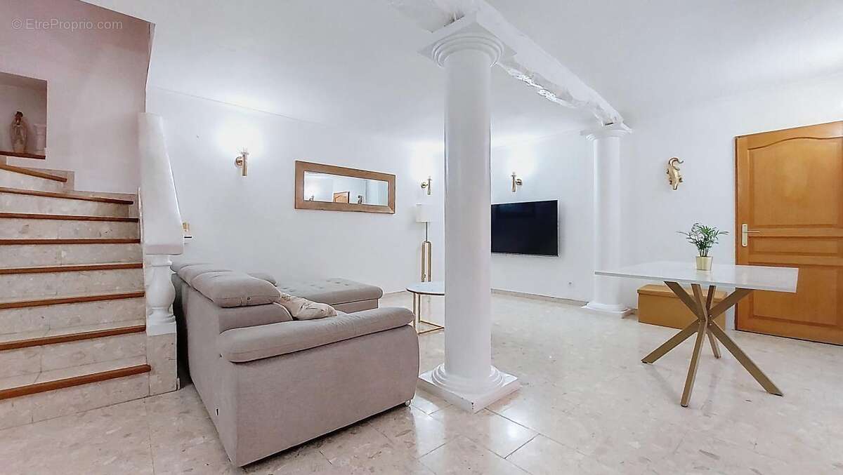 Maison à SAINT-ROMAIN-EN-GIER