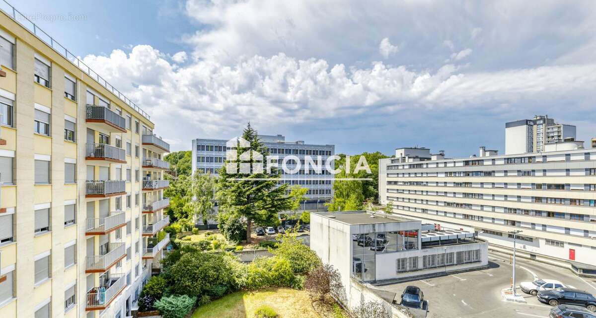 Rosny-sous-bois, appartement familial 5 pièces avec balcon filant, 2 box et 2 caves - photo 6