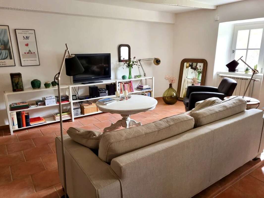 Appartement à PRIVAS