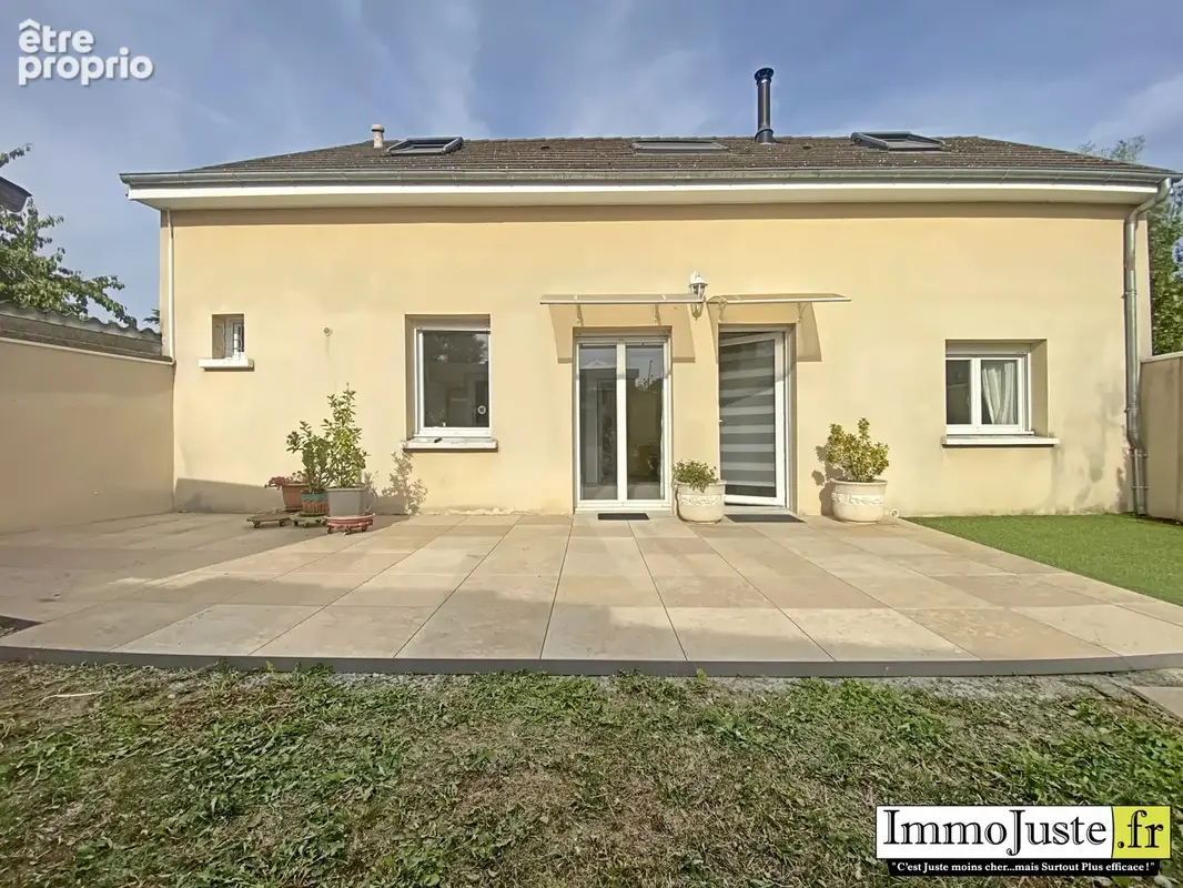 Maison 5 pièces 91 m² à vendre à Les Essarts-Le-Roi (78690) - photo 3