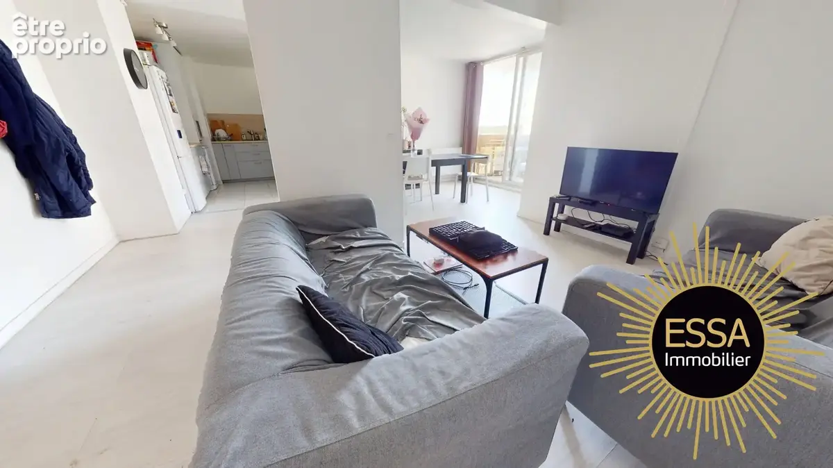 Appartement 6 pièces 102 m² à vendre à Rocquencourt (78150) - photo 7