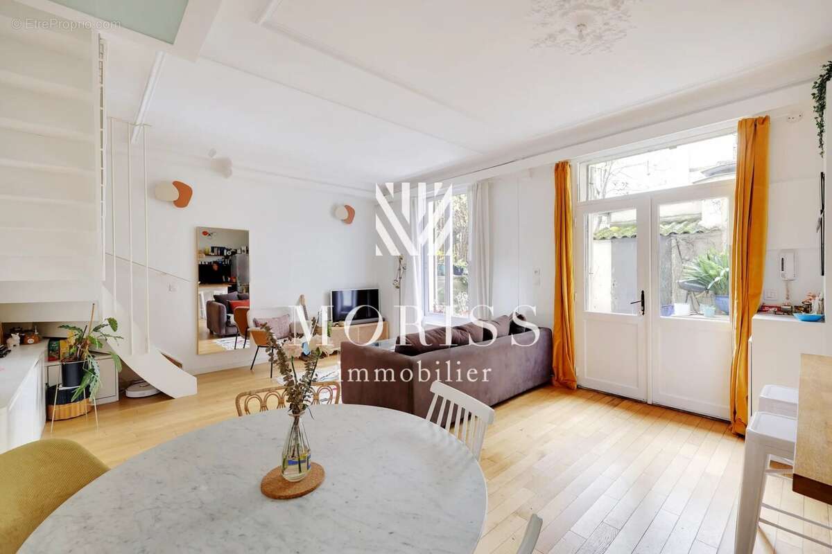 Appartement à PARIS-19E