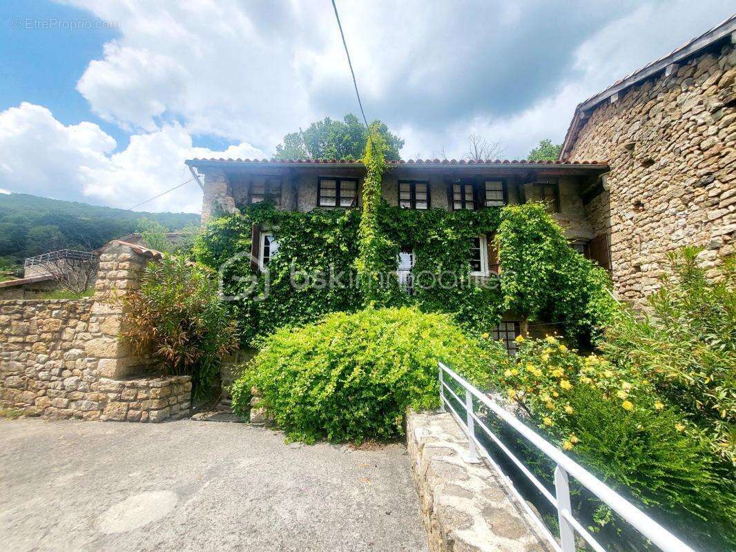 Maison à THUEYTS